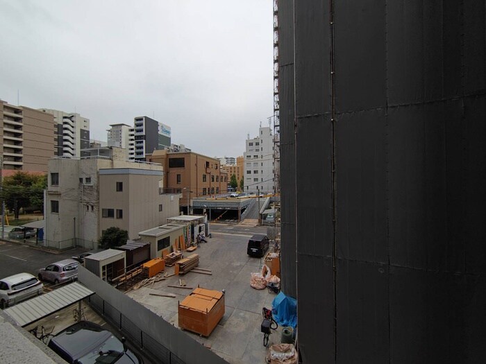 物件内観写真22　(室内からの展望)