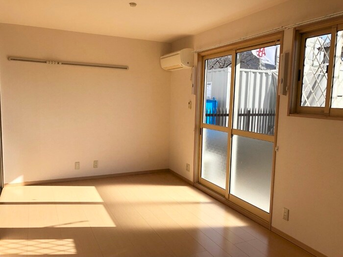 物件内観写真6　(居室)