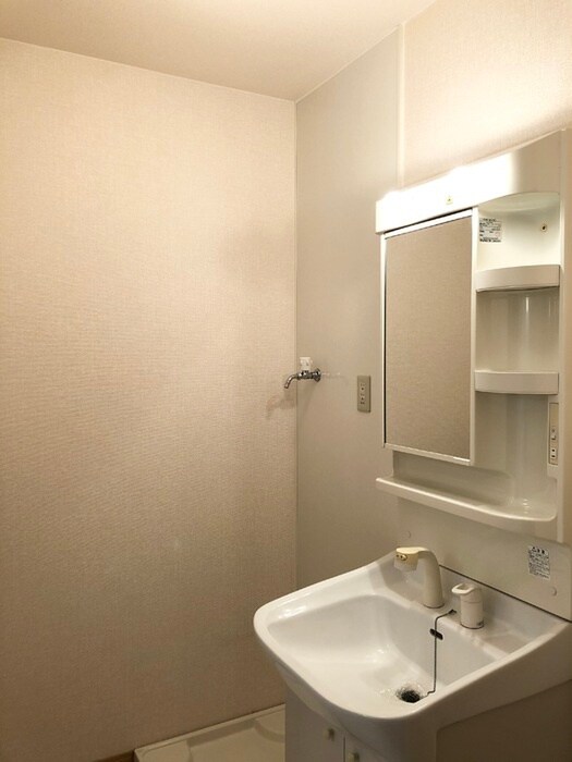 物件内観写真8　(洗面)