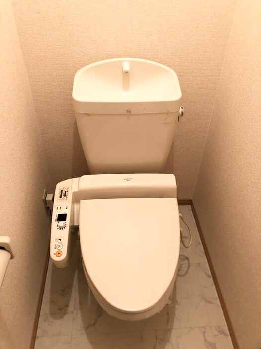 物件内観写真9　(トイレ)