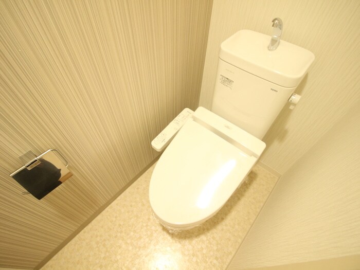 物件内観写真14　(トイレ)