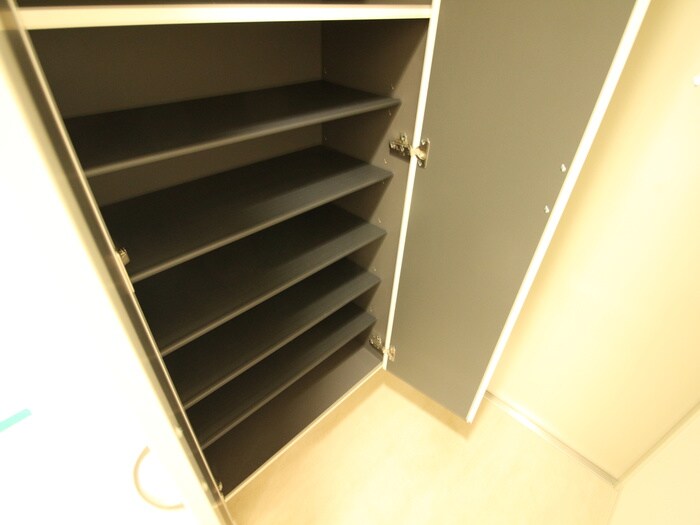 物件内観写真17　(靴箱)