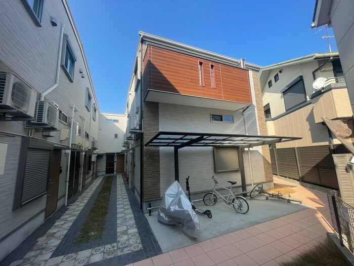 物件外観写真1　(外観写真)