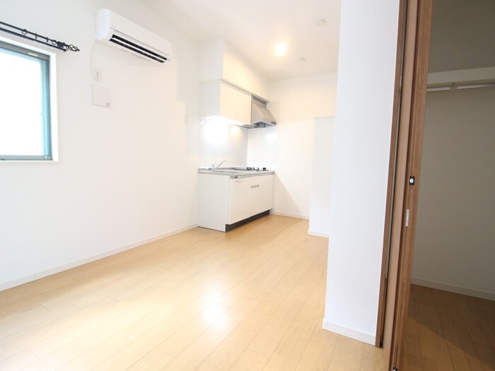 物件内観写真15　(居室)