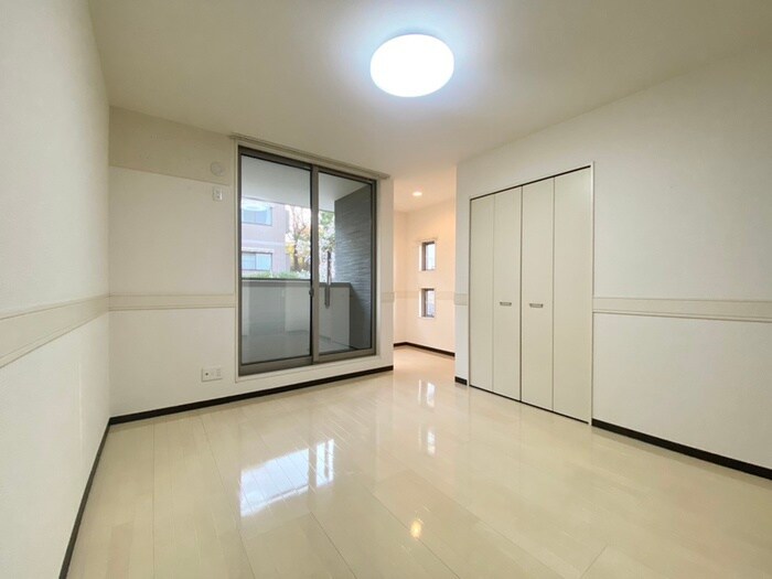 物件内観写真11　(居室)