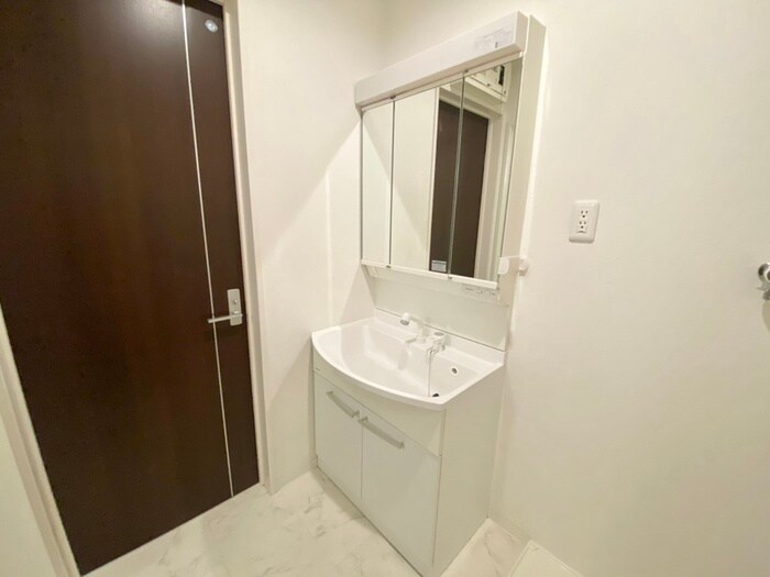 物件内観写真13　(洗面)