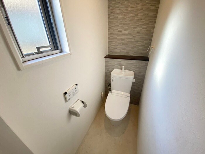 物件内観写真14　(トイレ)