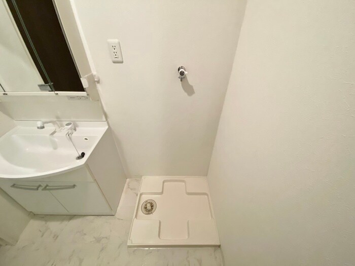 物件内観写真15　(洗濯機置場)