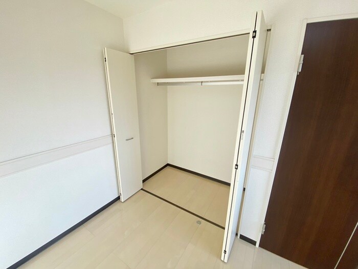 物件内観写真18　(収納)