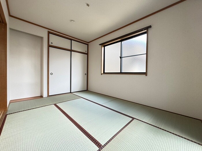 物件内観写真8　(居室)