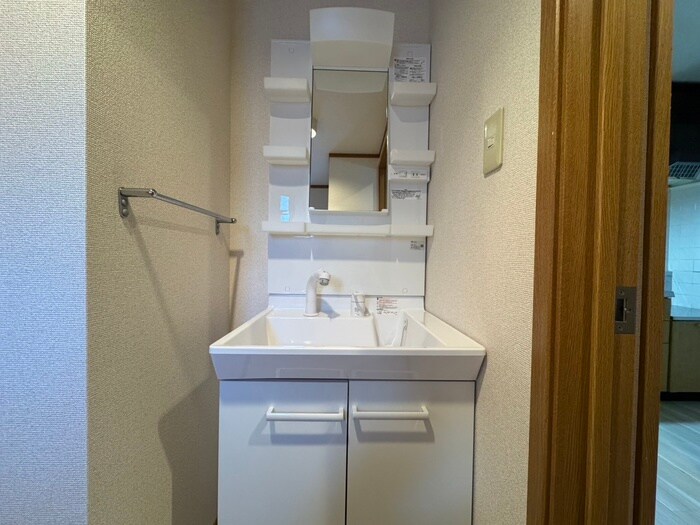 物件内観写真12　(洗面)