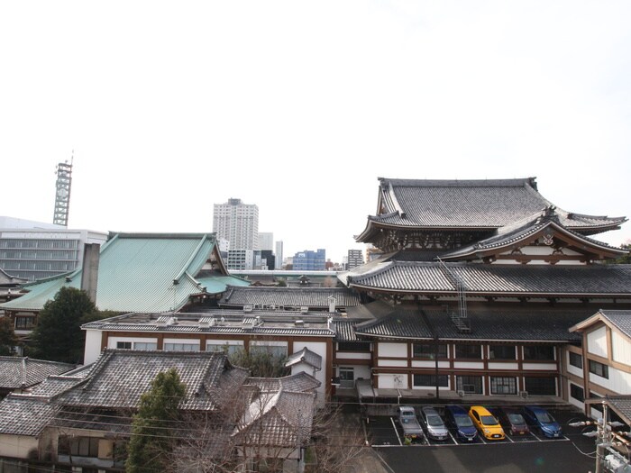 物件内観写真18　(室内からの展望)