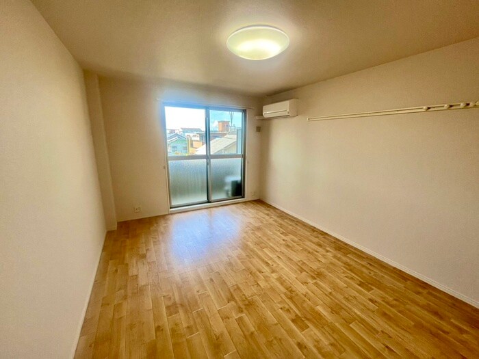 物件内観写真10　(居室)