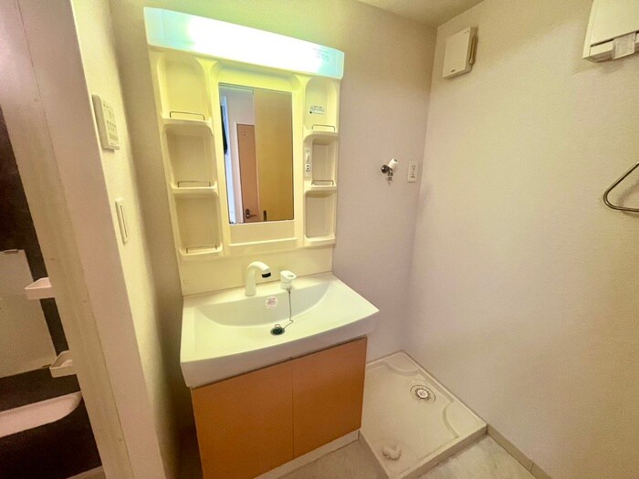 物件内観写真15　(洗面)