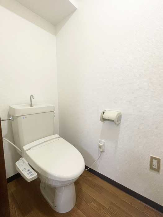 物件内観写真11　(トイレ)