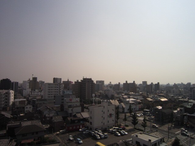 物件内観写真15　(室内からの展望)