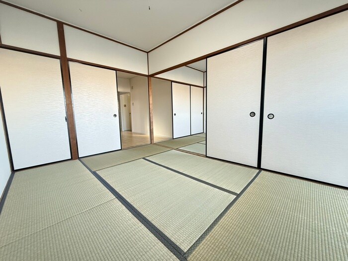 物件内観写真9　(居室)