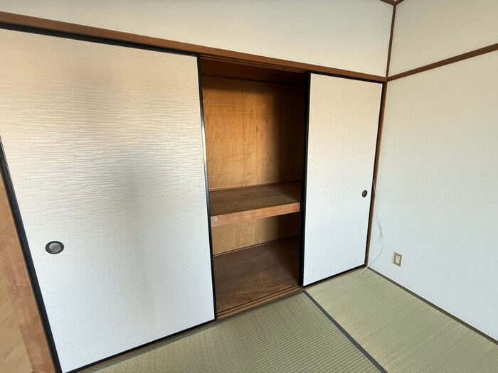 物件内観写真11　(収納)