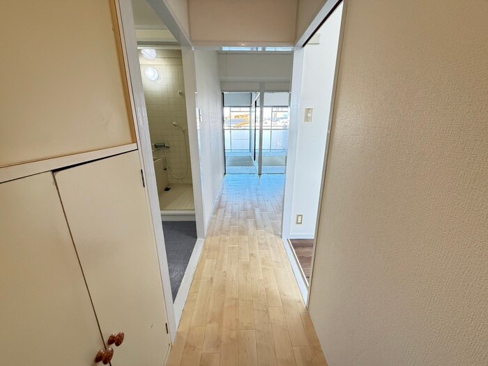 物件内観写真21　(廊下)