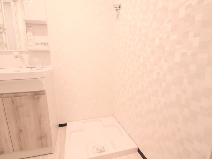 物件内観写真16　(洗濯機置場)