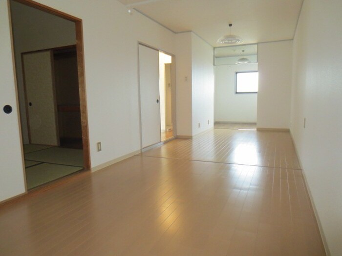 物件内観写真16　(居室)