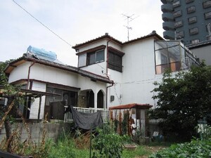 朝日町３丁目貸家外観写真