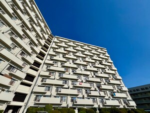 中富住宅Ａ棟(111)外観写真