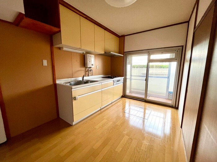 物件内観写真7　(居室)