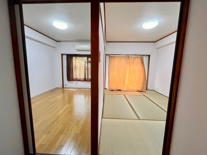 物件内観写真9　(居室)