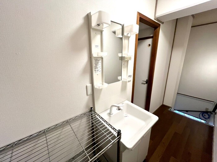 物件内観写真13　(洗面)