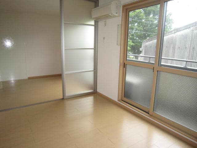 物件内観写真6　(居室)