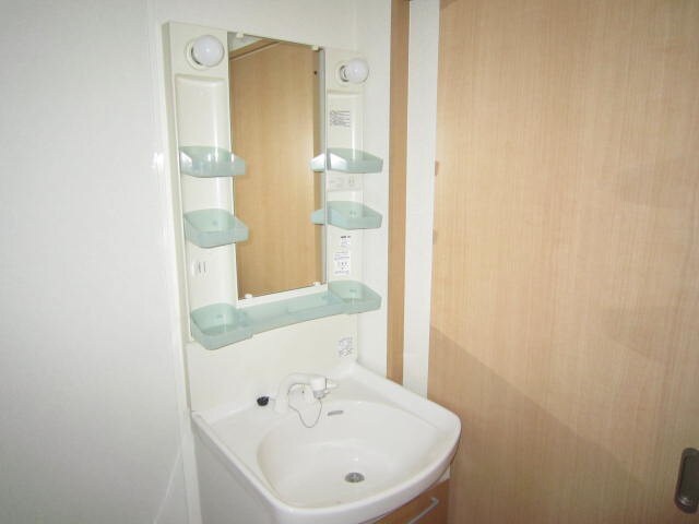 物件内観写真9　(洗面)