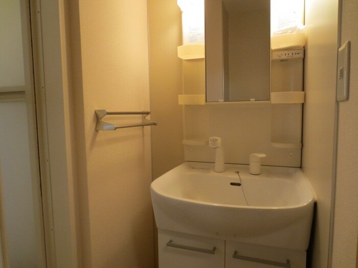 物件内観写真7　(洗面)