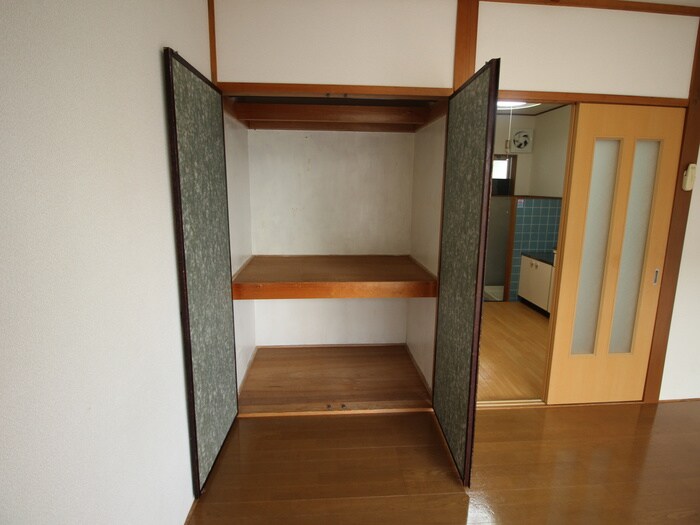 物件内観写真16　(収納)