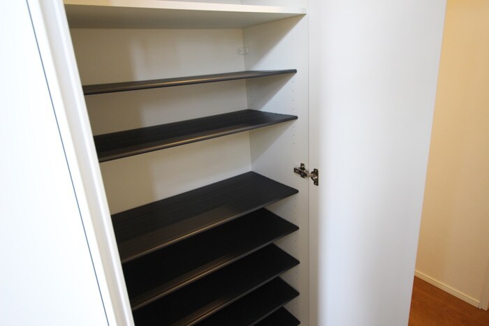 物件内観写真8　(靴箱)