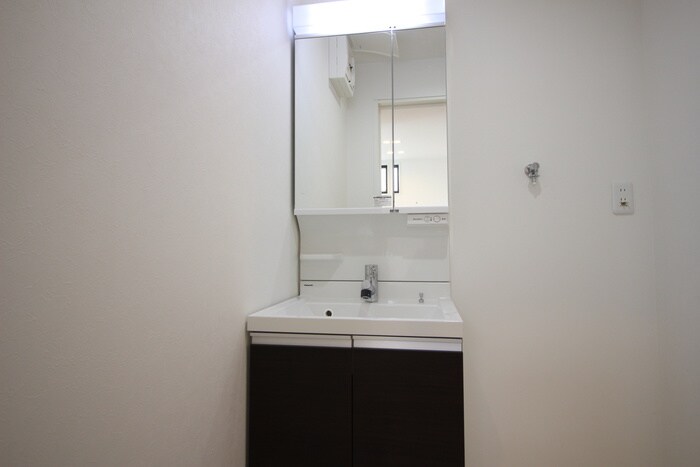 物件内観写真12　(洗面)