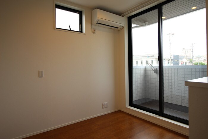 物件内観写真14　(居室)
