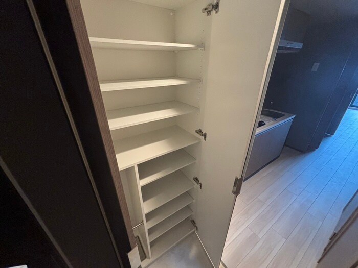 物件内観写真15　(靴箱)