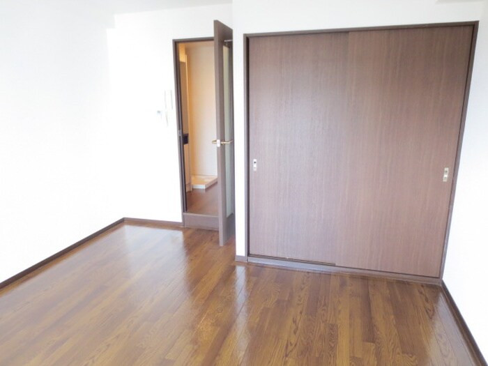 物件内観写真14　(居室)