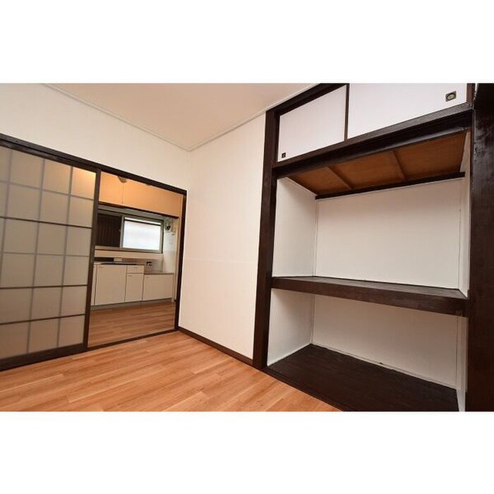 物件内観写真7　(収納)