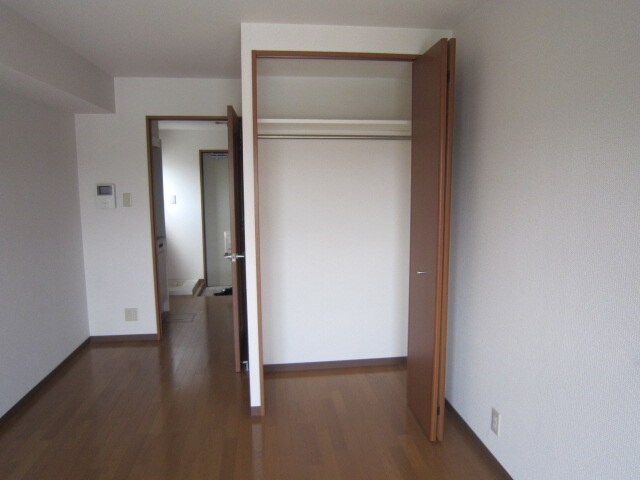 物件内観写真10　(収納)