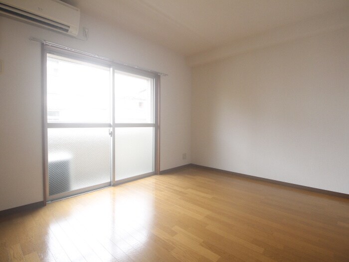 物件内観写真19　(居室)