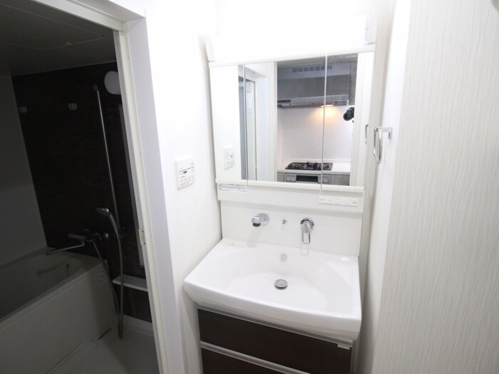 物件内観写真12　(洗面)