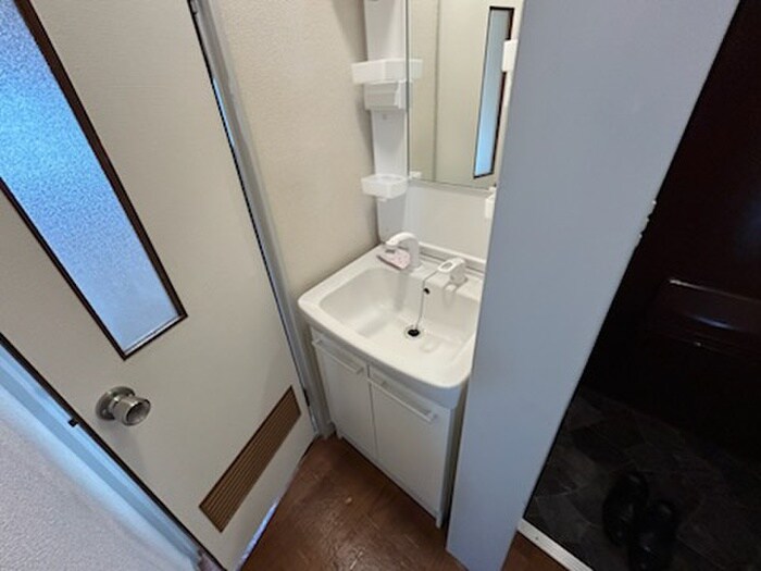 物件内観写真10　(洗面)