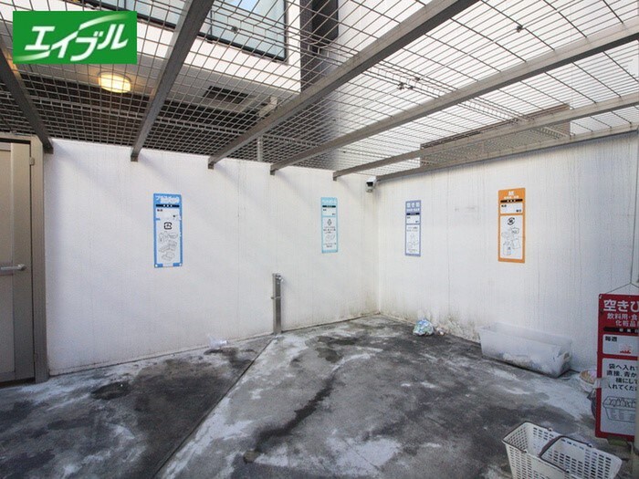 物件外観写真6　(建物設備)