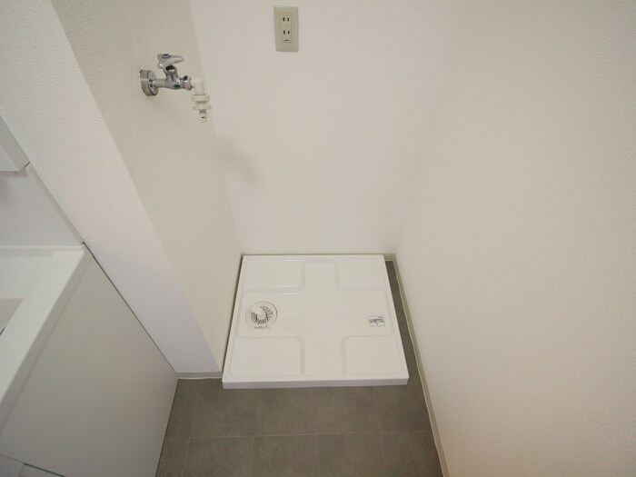 物件内観写真17　(洗濯機置場)