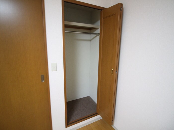 物件内観写真8　(収納)