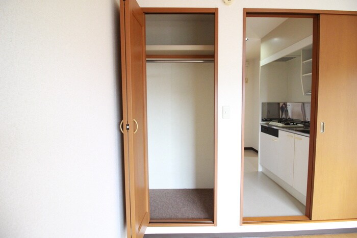 物件内観写真9　(収納)