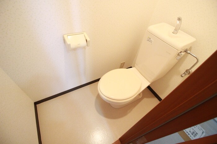 物件内観写真12　(トイレ)