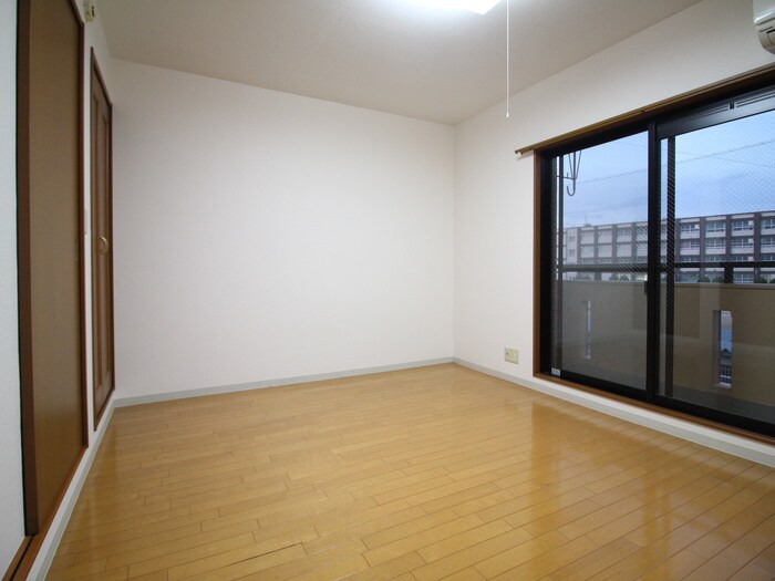 物件内観写真22　(居室)